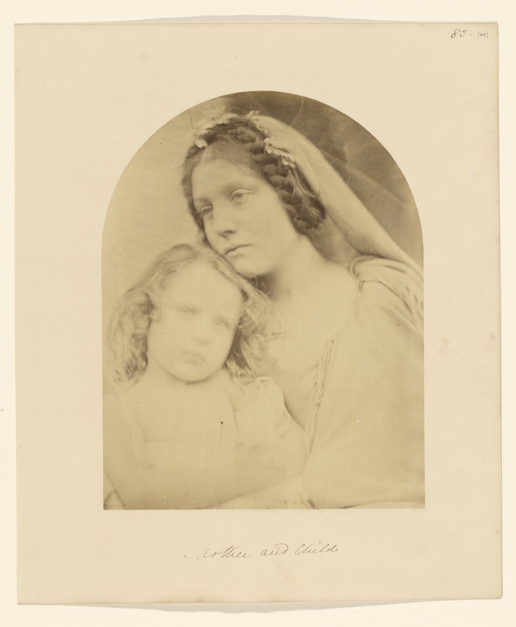 Moeder en kind door Julia Margaret Cameron
