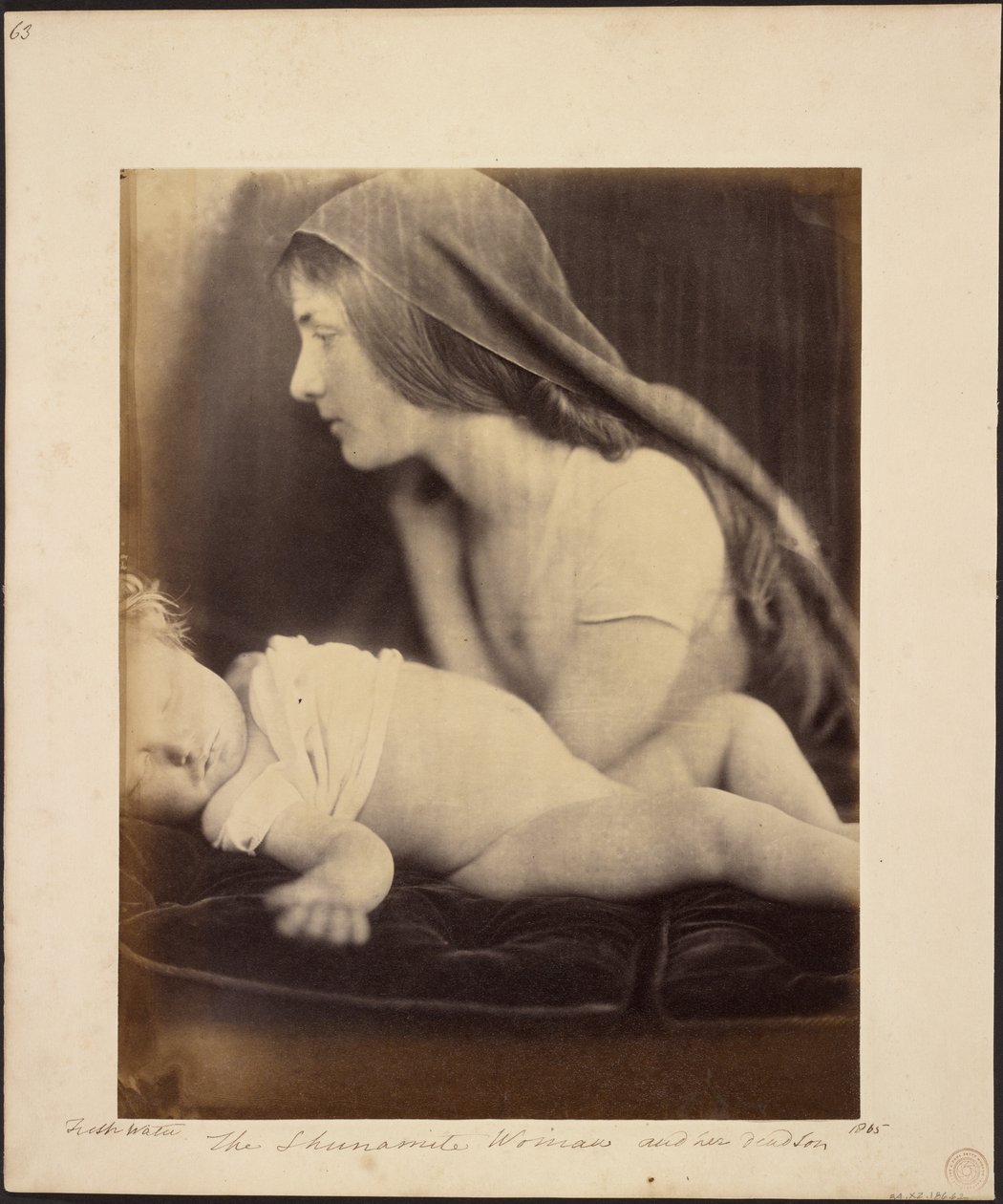 De Sunamitische vrouw en haar dode zoon door Julia Margaret Cameron