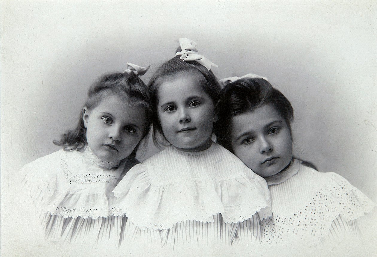 Portret van kinderen, Bakoe, Azerbeidzjan, 1909 door Julian Stanislavovich Zelinsky