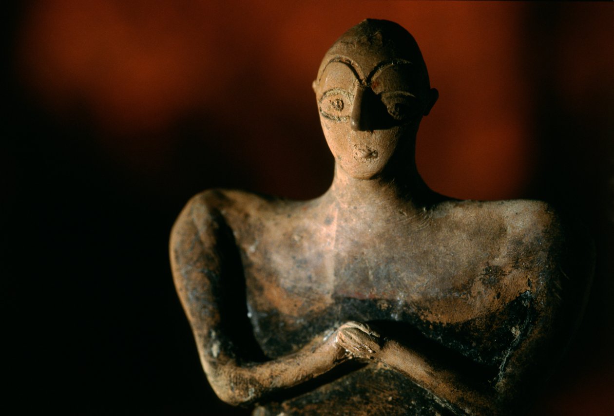 Keramisch beeldje van mens; Nationaal Museum van Turkmenistan, Ashgabat, artefact. Oxus Ci..., 2004 (foto) door Kenneth Garrett