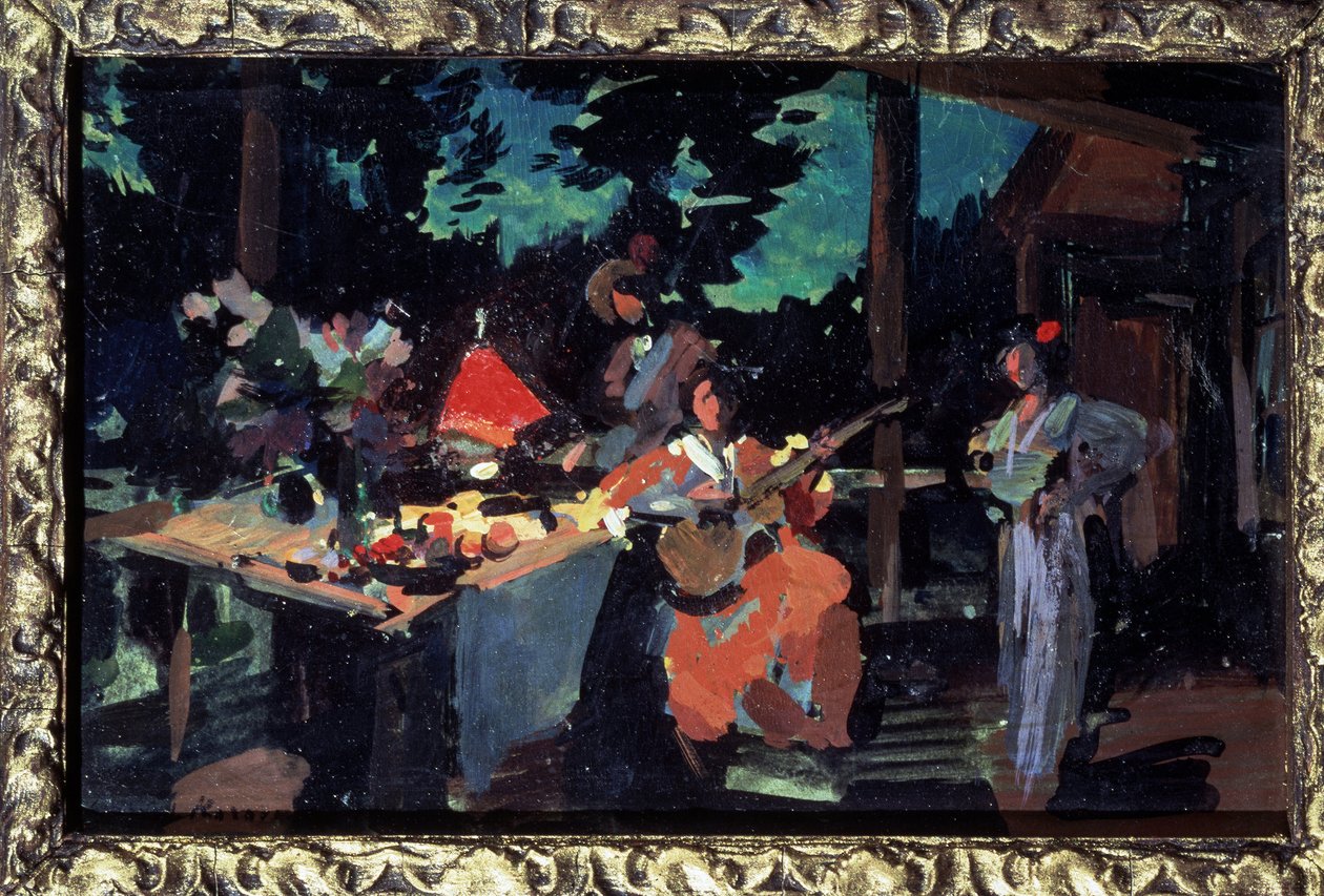 Terras, avond in het landhuis. Gedekte tafel met etenswaren, een vrouw speelt gitaar en twee andere personen omringen haar. door Konstantin Alekseevich Korovin