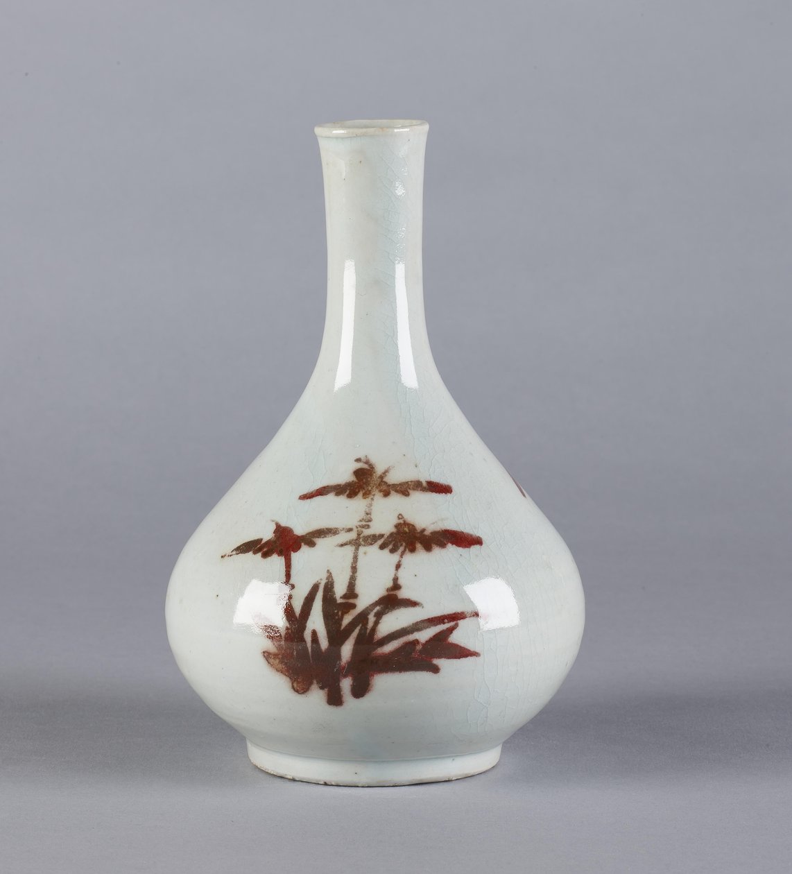 Fles met bloemmotief, Yi dynastie door Korean School