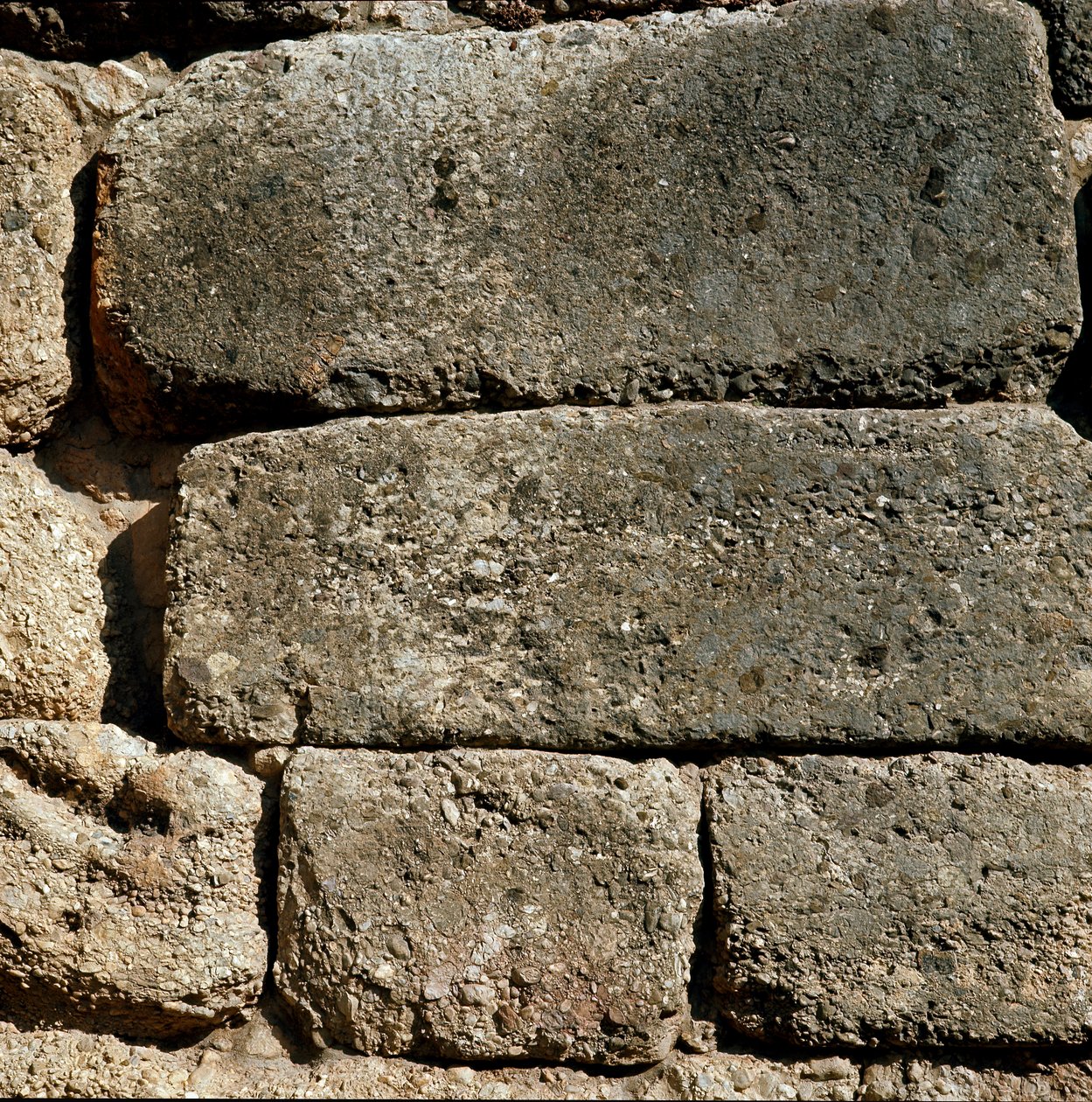 Muren bij de Leeuwenpoort: site van de oude stad Mycenes, op de Peloponnesos (1500-1100 v.Chr.) Griekenland door Late Helladic Period Mycenaean