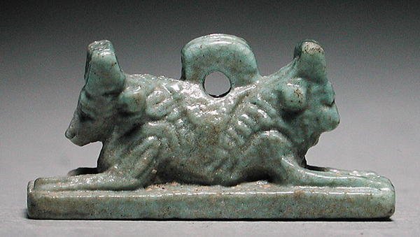 Stierkop leeuw amulet, Saïtische Periode, 715-656 v.Chr. door Late Period Egyptian