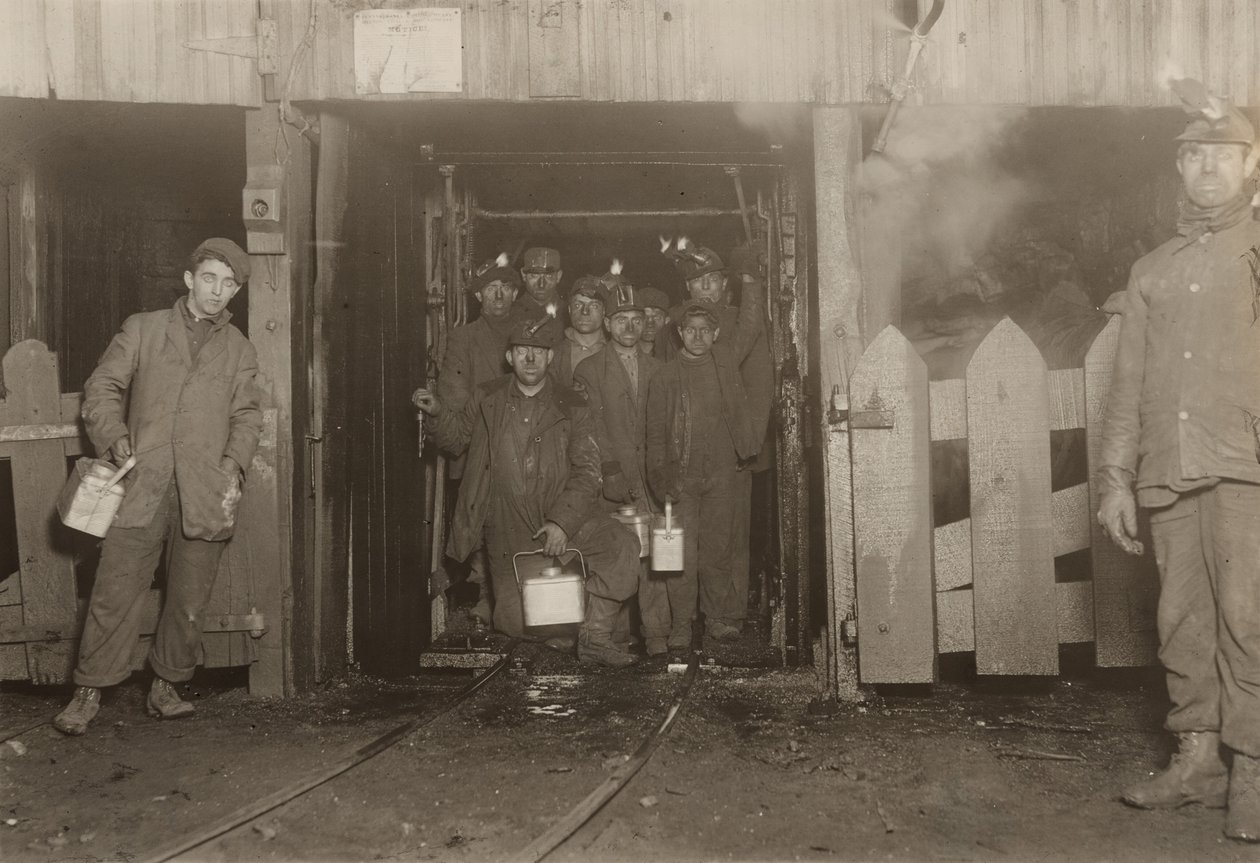 Bij het sluiten van de dag, Pennsylvania,7 januari door Lewis Wickes Hine