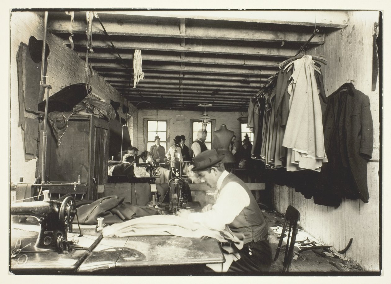 Old Time Kledingwinkel, New York City door Lewis Wickes Hine