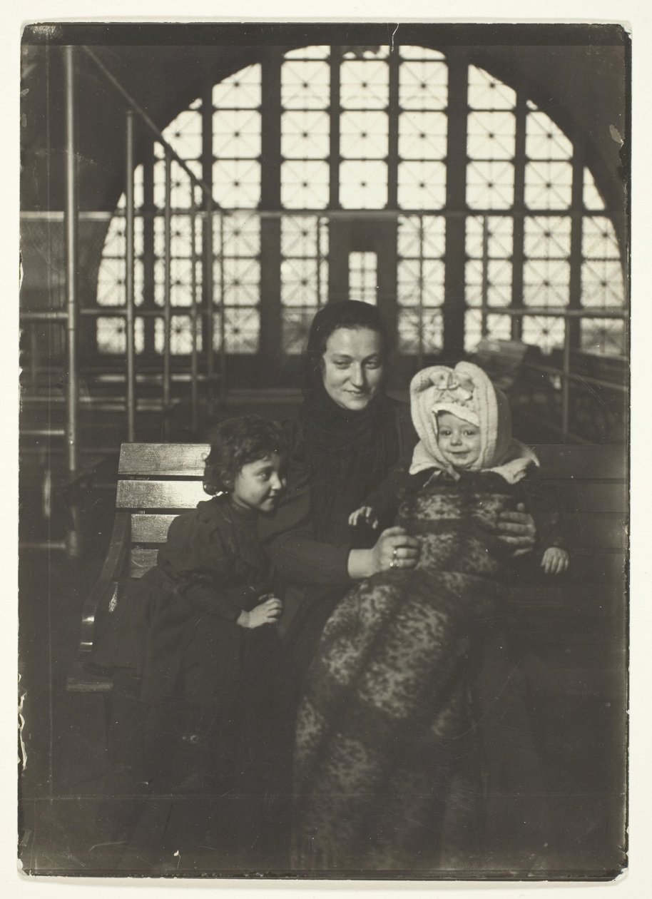 Russische familie, Ellis Island door Lewis Wickes Hine