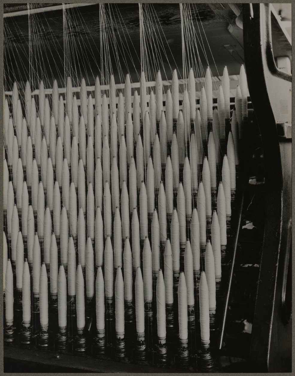 Door de draden door Lewis Wickes Hine