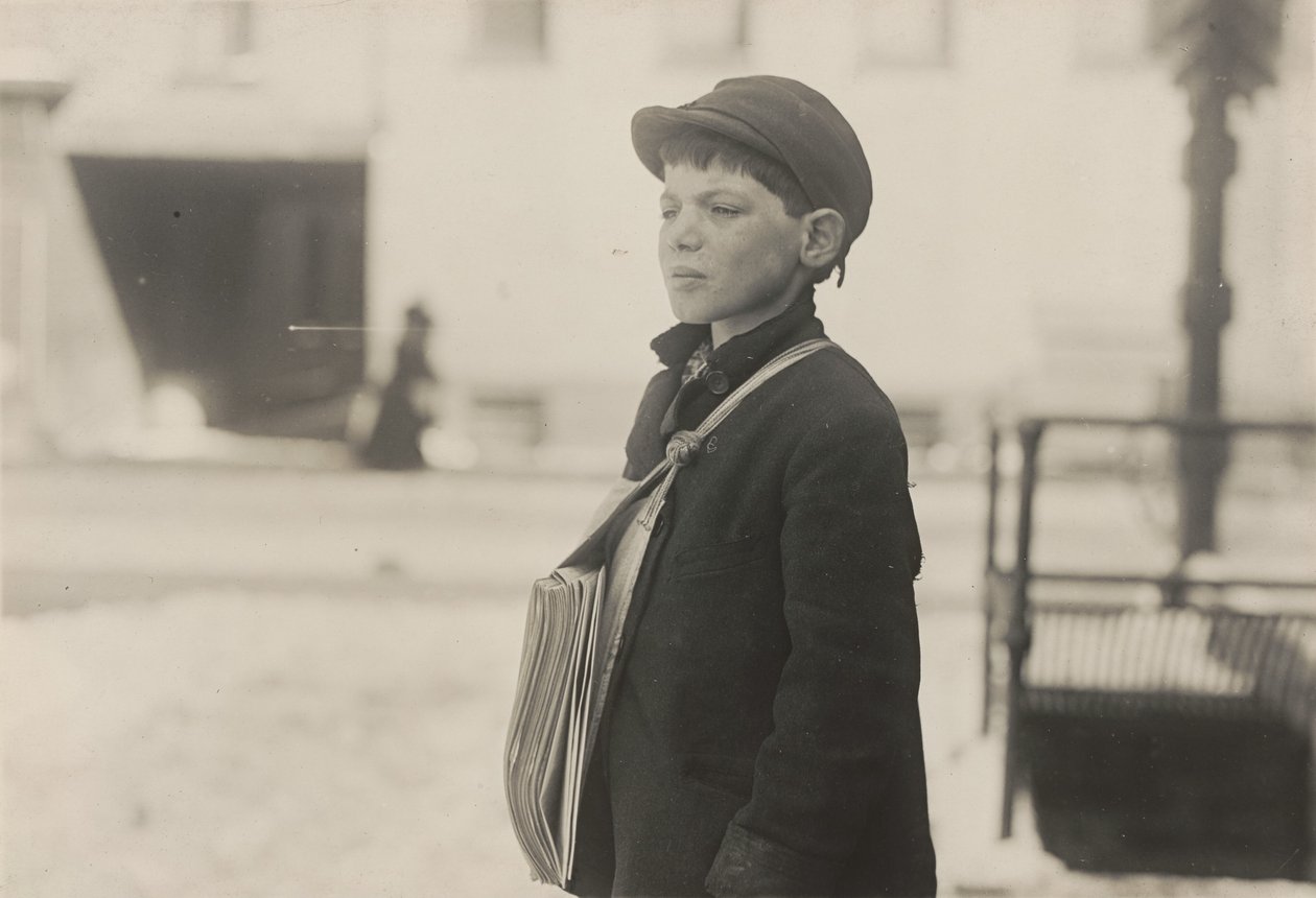 Tony Casale, Bologna, 11 jaar oud, verkoopt al 4 jaar kranten, Hartford..., maart 1909 door Lewis Wickes Hine