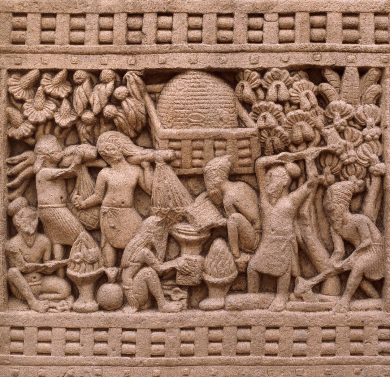 Detail van de oostzijde van de Stupa I in Sanchi (UNESCO Werelderfgoedlijst) door Unbekannt Unbekannt