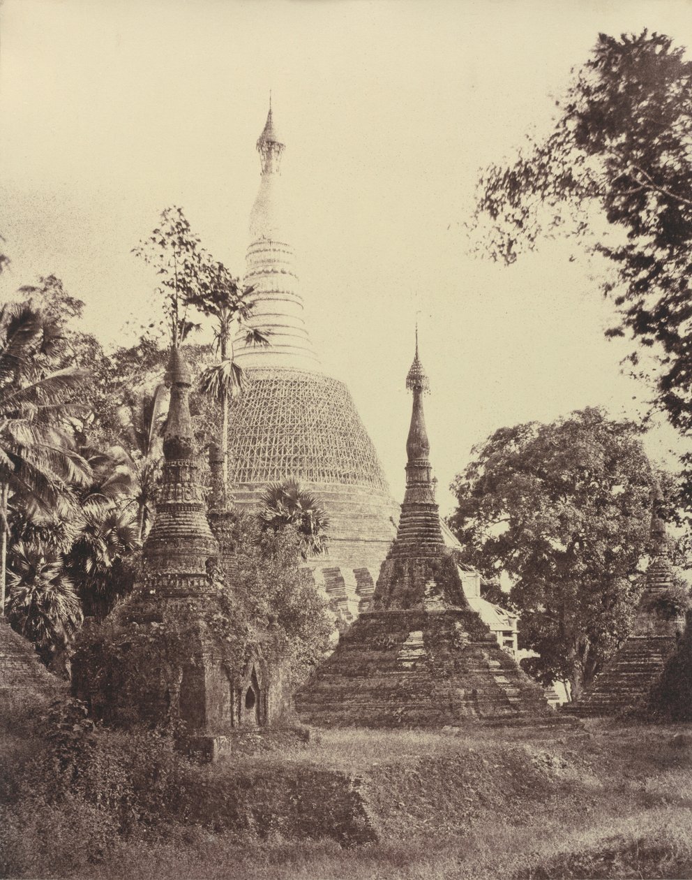 Rangoon: Dichtbij de Shwe Dagon Pagode, november 1855 (foto) door Linnaeus Tripe