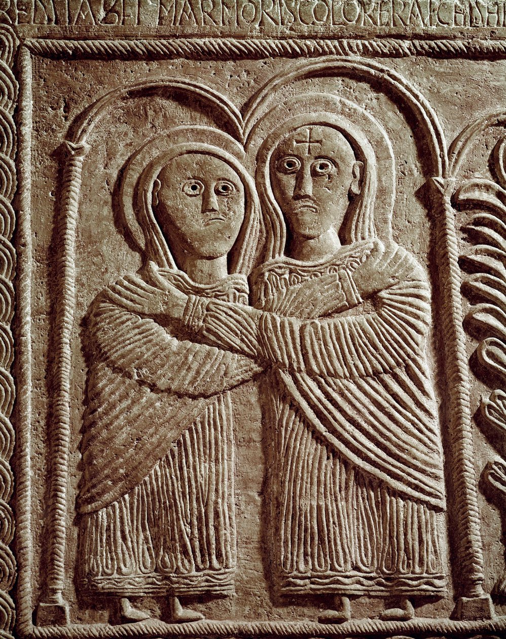 Archeologie van de Middeleeuwen. Barbaarse kunst van Lombardije: Visitatie, Sint-Elizabeth en Sint-Maria. Beeldhouwwerk, Lombardische kunst, 737-744. Cividale del Friuli, Christelijk Museum, schat van de kathedraal door Lombard School