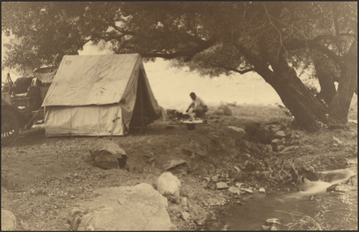 [Camping Scene] door Louis Fleckenstein
