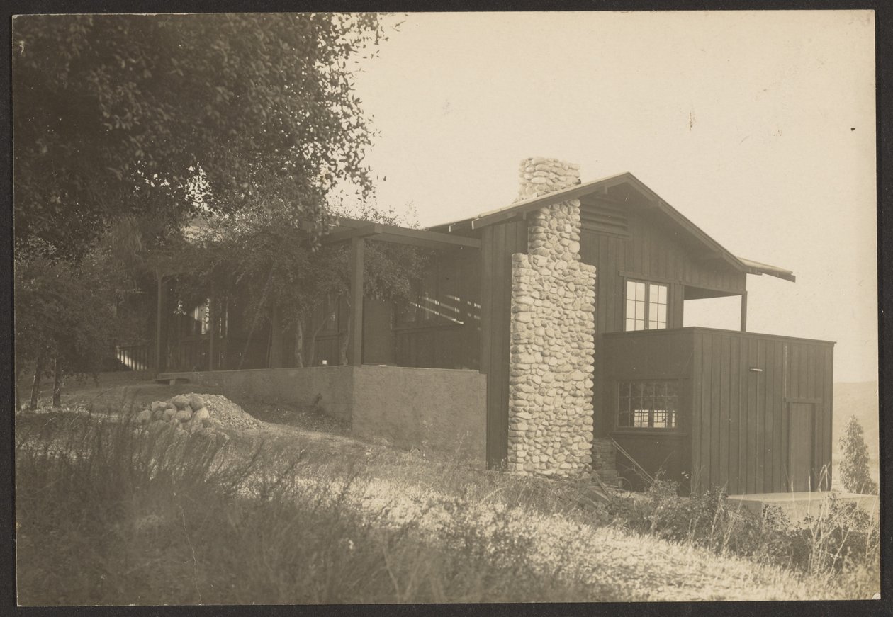 Oak Lodge door Louis Fleckenstein