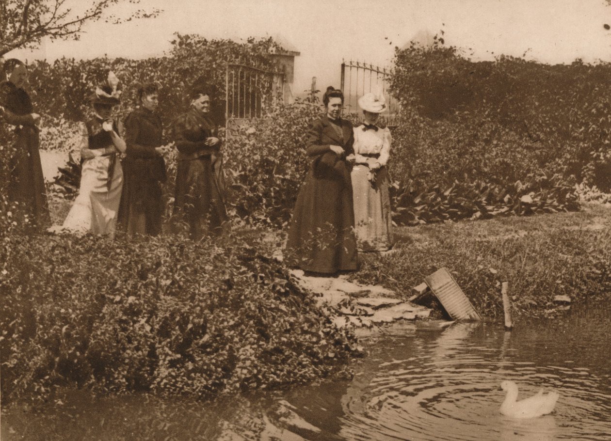 Een groep vrouwen bij een eendenvijver, 1937 door Louis Guichard