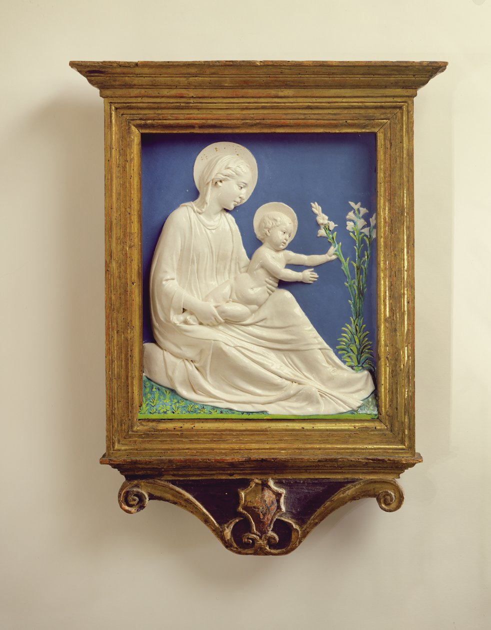 Madonna van de lelies, ca. 1450-60 door Luca Della Robbia