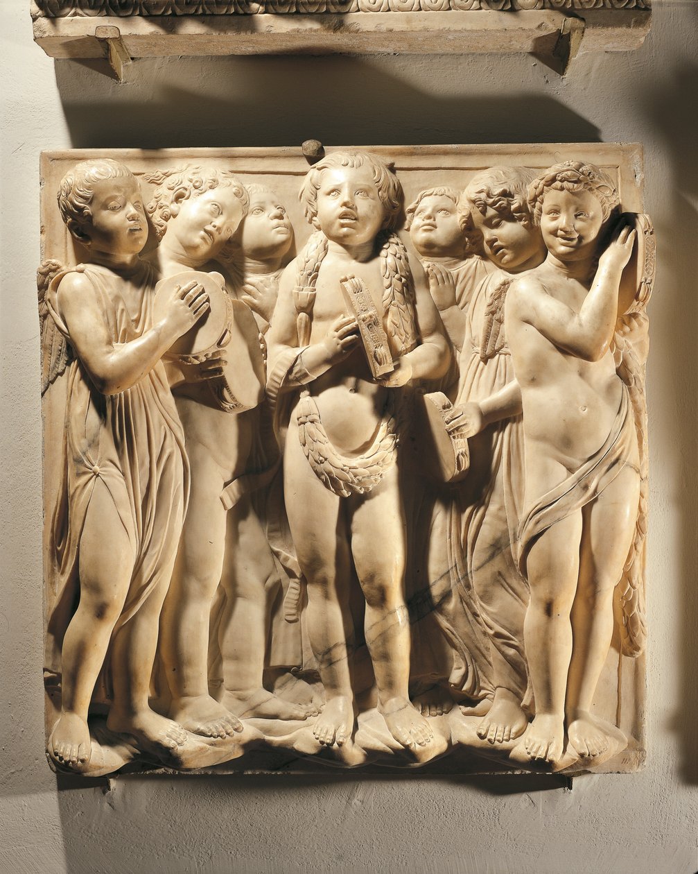 Laudate Eum in cymbalis bene sonantibus (Salmo 150, Laudate Dominum), paneel met putti en engelen die cymbal spelen door Luca Della Robbia