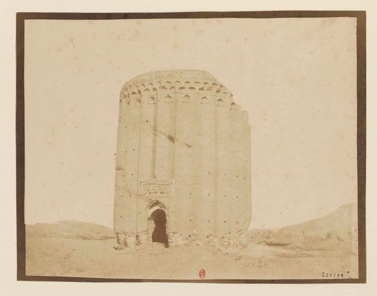 Reï, toren Rayy, mausoleum van Tughril door Luigi Pesce