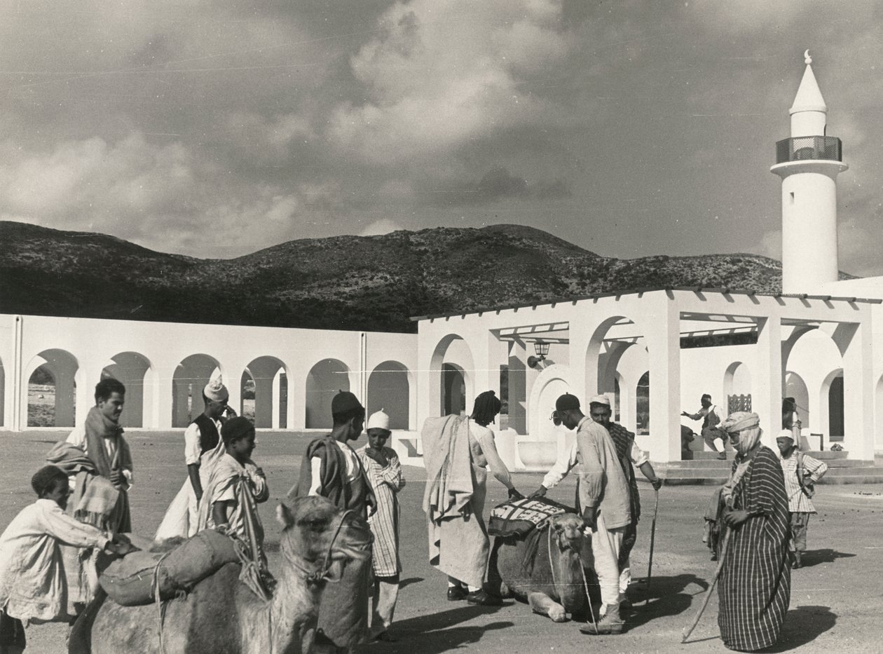 Stadsleven in het boerendorp Moslim El Fager Al Fajr of Dawn, Benghazi, Cyrenaica door Luigi Leoni