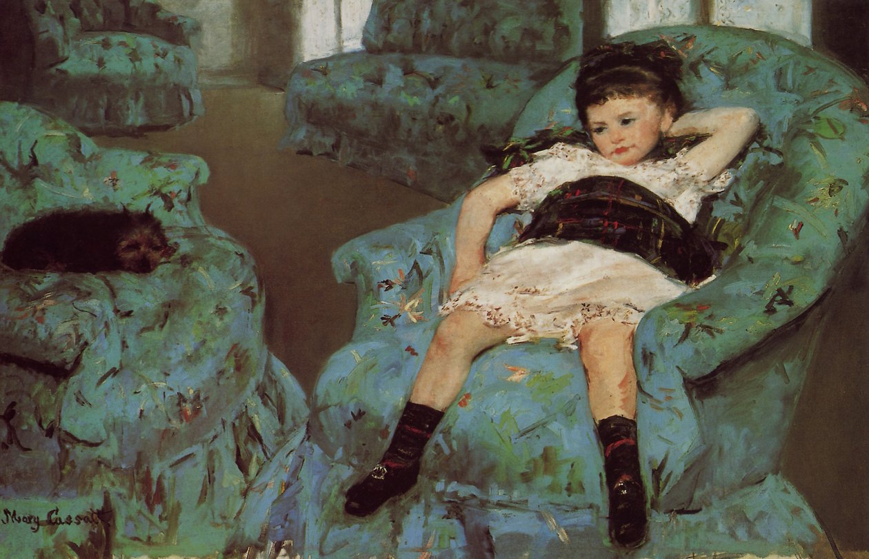 Klein meisje in een blauwe fauteuil door Mary Cassatt