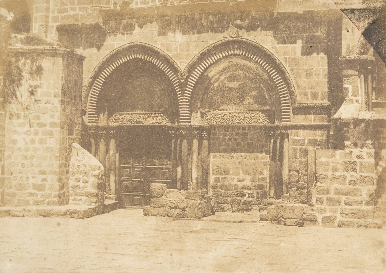 Façade van de Kerk van het Heilig Graf, in Jeruzalem No. 1 door Maxime Du Camp