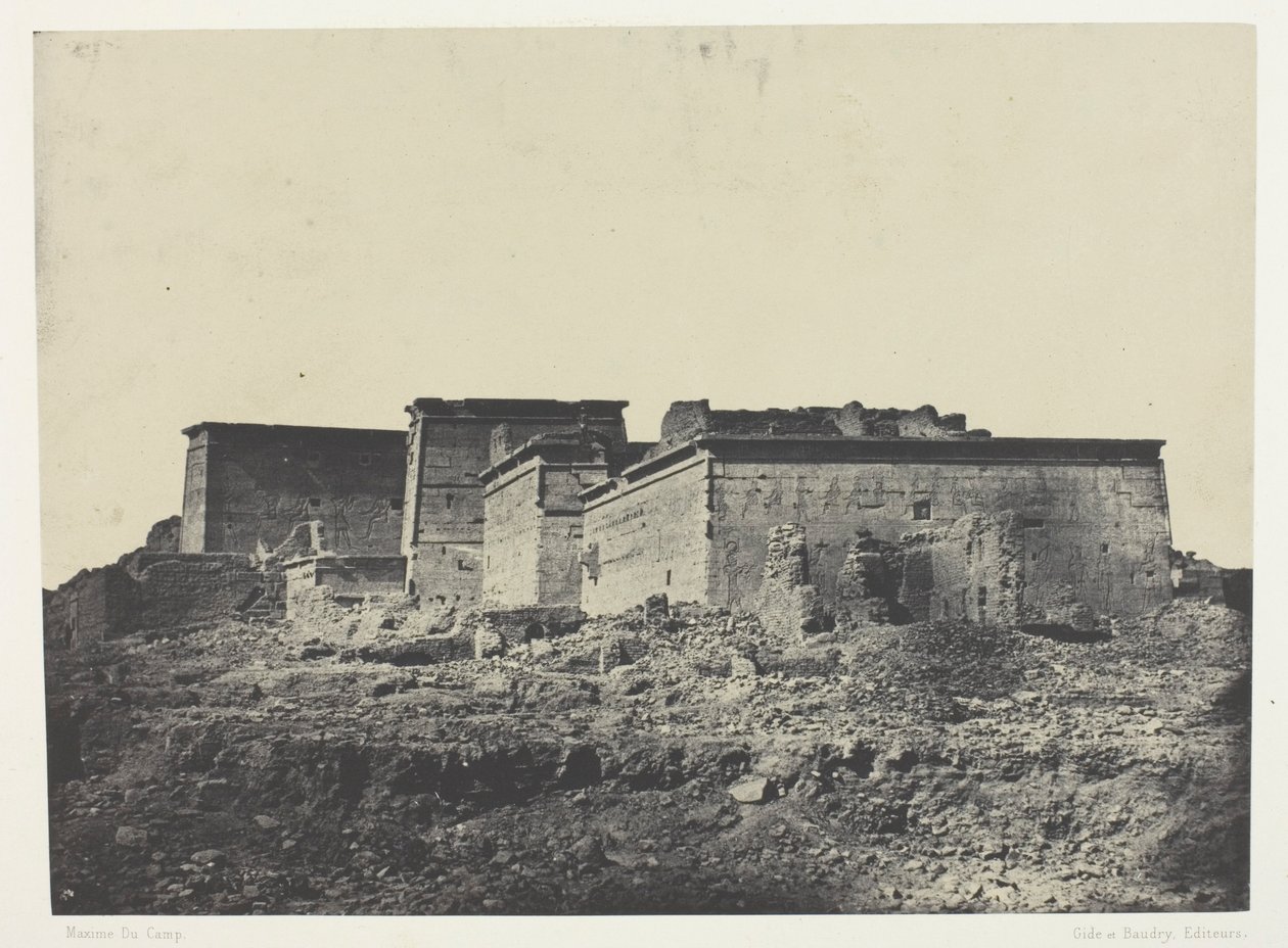 Grote tempel van Isis in Philoe, algemeen zicht vanuit het noorden; Nubië, plaat 80 uit het album "Egypte, Nubië, Palestina en Syrië" (1852) door Maxime Du Camp