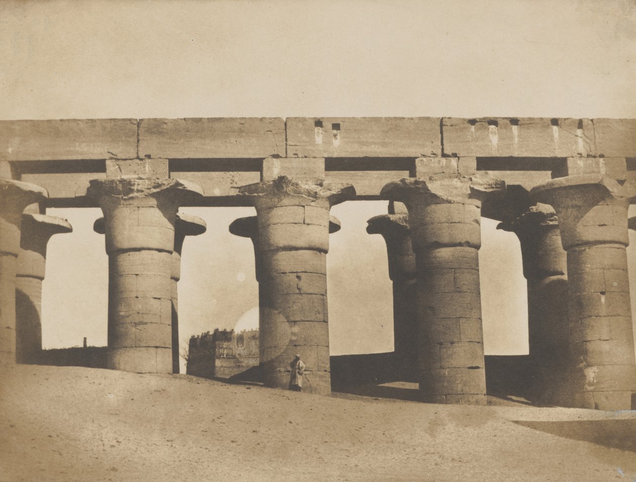 Louqsor, grote zuilengang van het paleis, 1849-51 door Maxime Du Camp