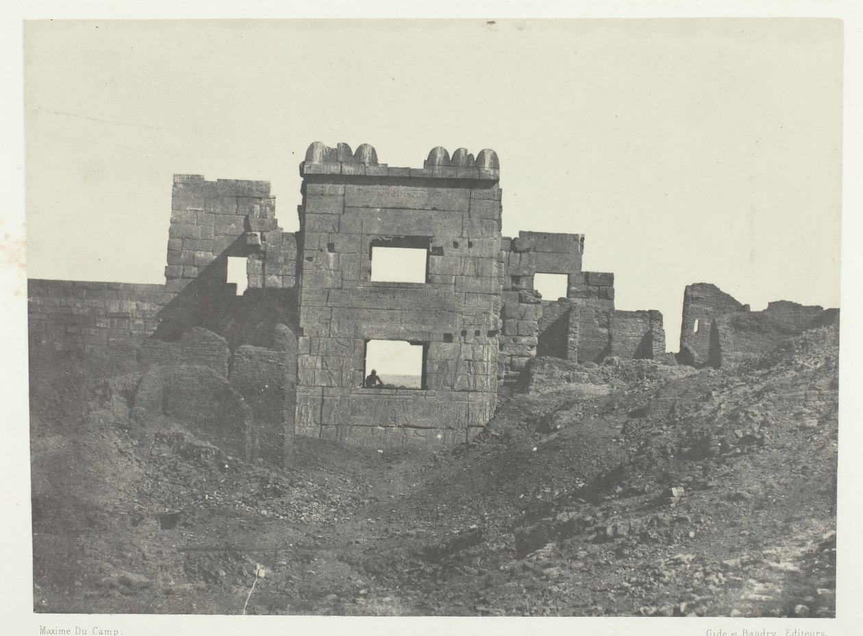 Médinet-Habou, Oostelijke Gevel van het Gynaecium van Ramsès-Mèiamoun, Thebe, 1849-51, gedrukt 1852 door Maxime Du Camp