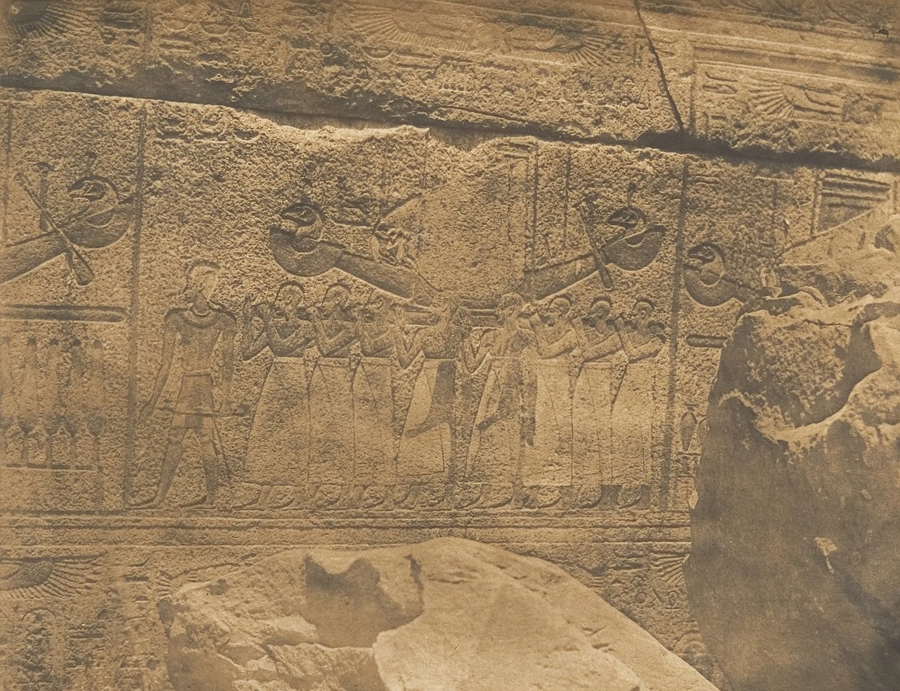 Buitensculpturen van het Granieten Heiligdom van het Paleis van Karnak Thebe Philippe-A..., 1849-50 door Maxime Du Camp