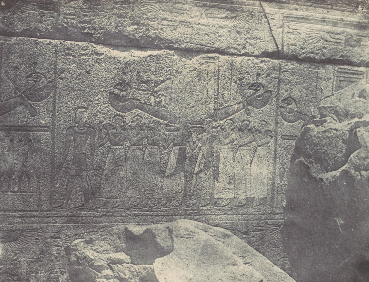 Thebe. Paleis van Karnak. Externe sculpturen van het granieten heiligdom, 1850 door Maxime Du Camp