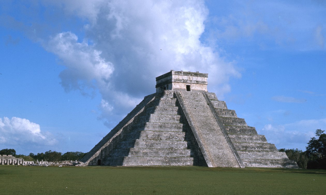 El Castillo, equinox in Chichen Itza, Postklassieke periode door Mayan