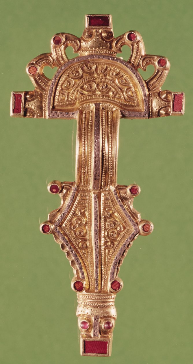 Fibula met koppen van vogels met puntige snavels, uit Douvrend, Seine-Maritime door Merovingian