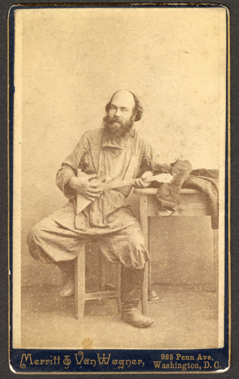 Portret van Onbekende Man met Balalaika door Merritt and Van Wagner