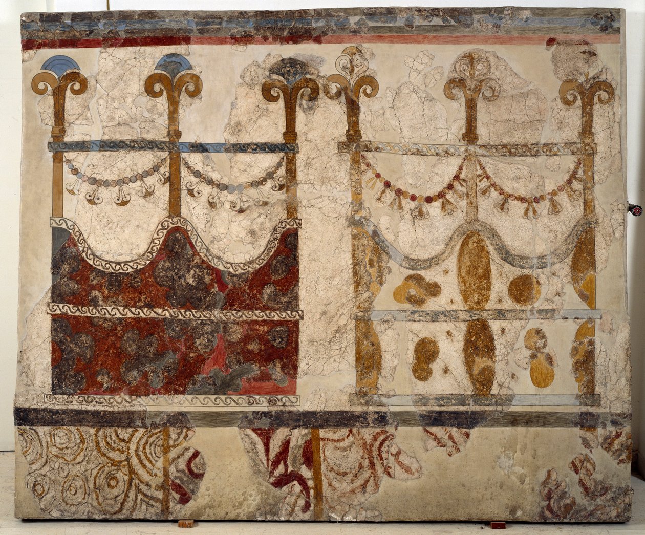 Minoïsche beschaving: voorstelling van twee portalen. Fresco uit het lustrale bassin van het Xeste 3 gebouw van Akrotiri (Thera), Santorini door Minoan