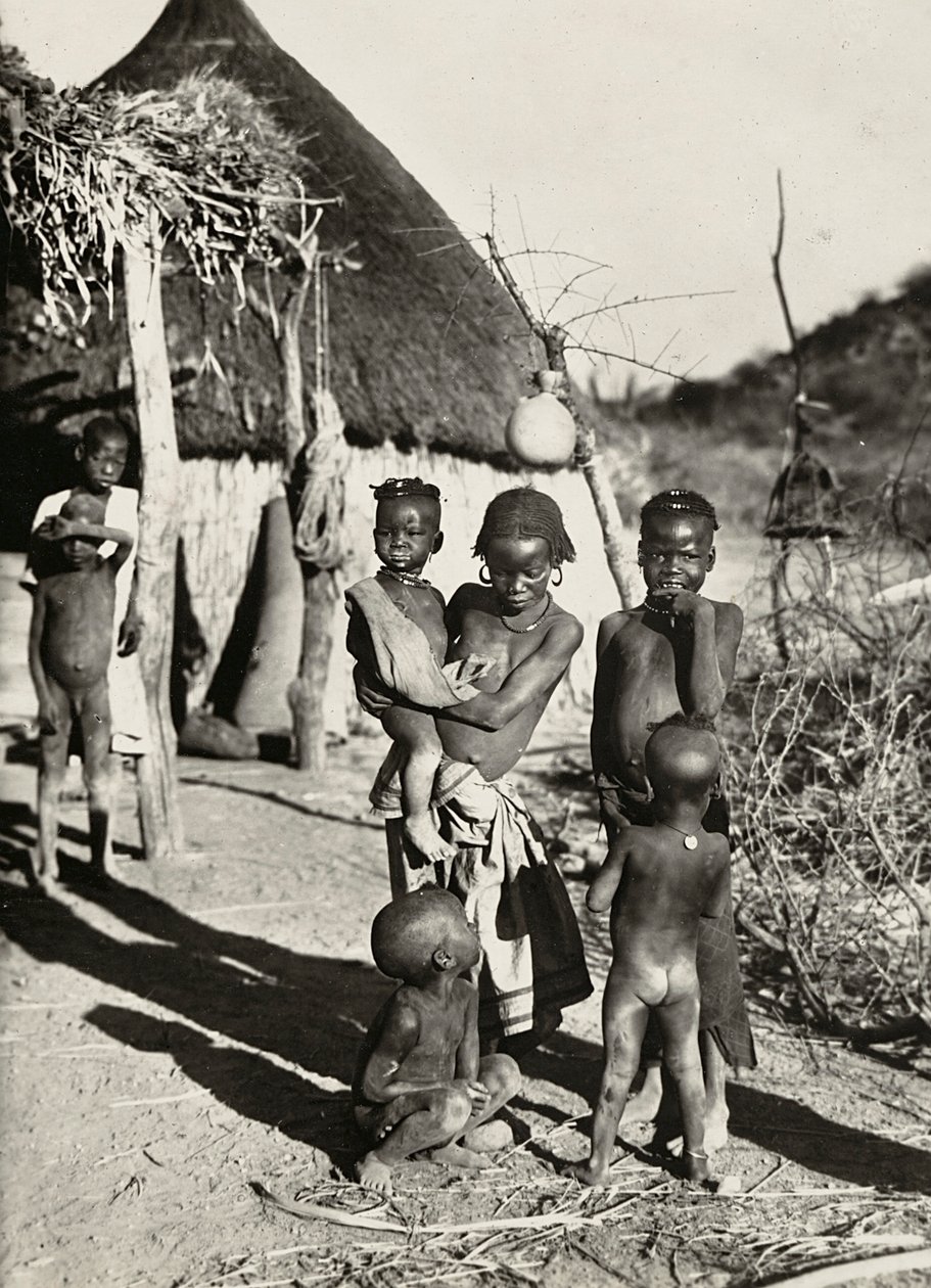 Een groep jongens van de Tacruri stam, 09/05/1936 door Modestino Baldinetti