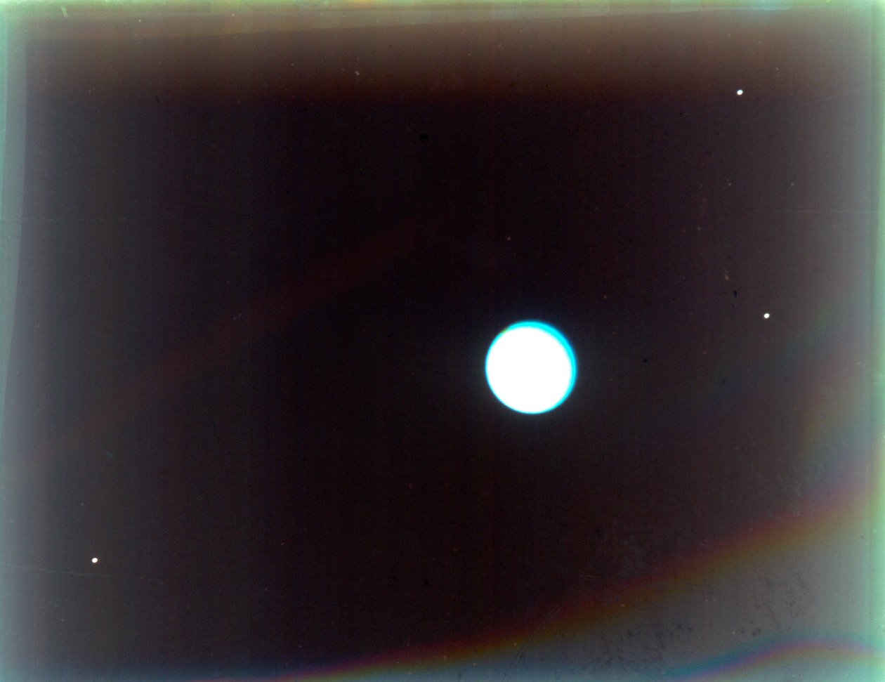 Uranus met satellieten Miranda, Ariel en Umbriel, van Voyager 2, 24 januari 1986 door NASA Images