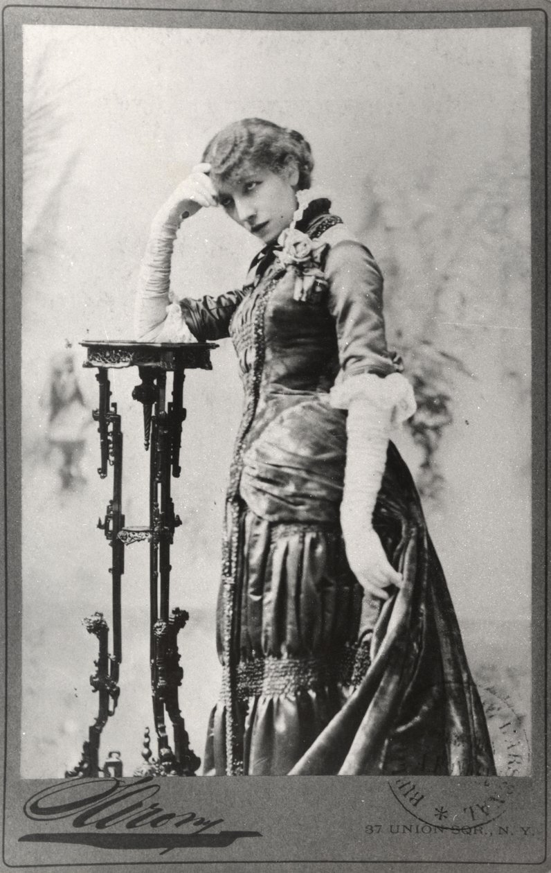 Portret van Sarah Bernhardt (1844-1923) genomen in de Verenigde Staten door Napoleon Sarony