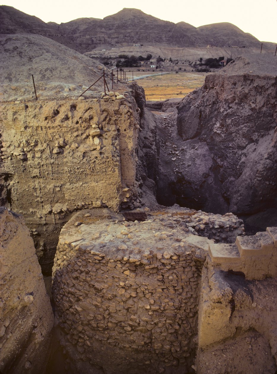 Gracht op de neolithische archeologische vindplaats van Jericho door Nathan Benn