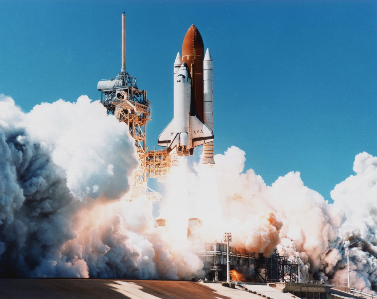 Lancering van Space Shuttle Columbia vanaf Kennedy Space Center, Florida, 4 april 1997. NASA-foto. door National Aeronautics and Space Administration National Aeronautics and Space Administration