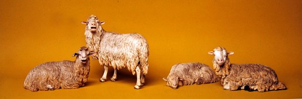 Schaap, uit de kerststal en boom door Neapolitan School