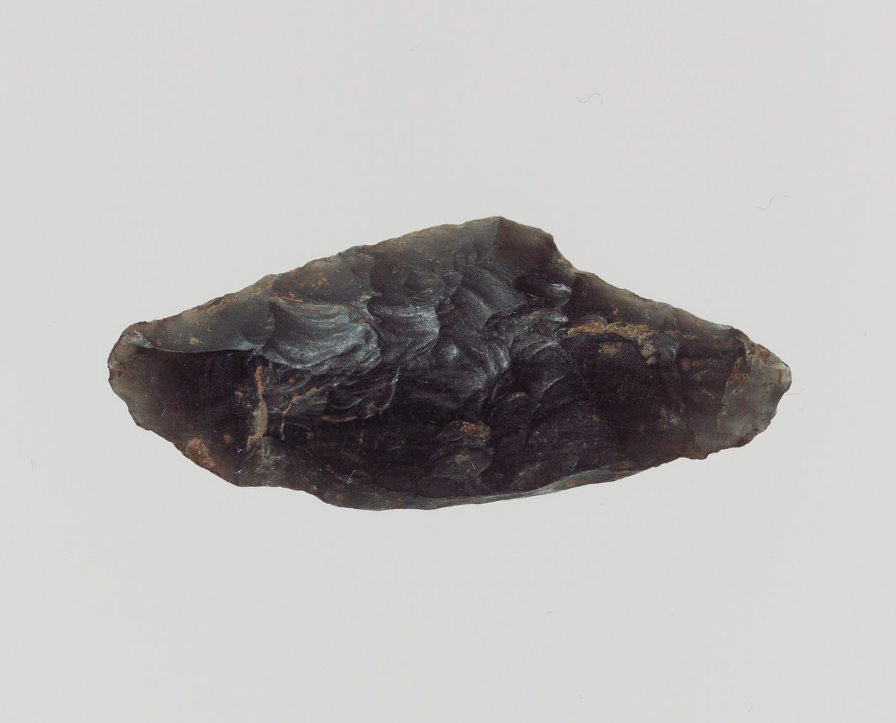 Vuurstenen pijlspits, 5e-4e millennium v.Chr. door Neolithic Neolithic