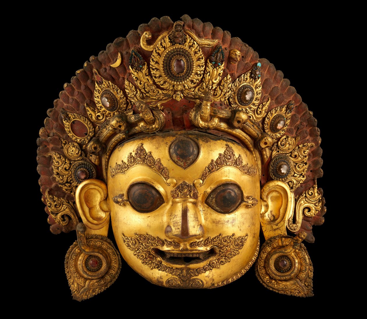 Hoofd van Bhairava, c.16e eeuw (beschilderd verguld koper en rotskristal) door Nepalese School