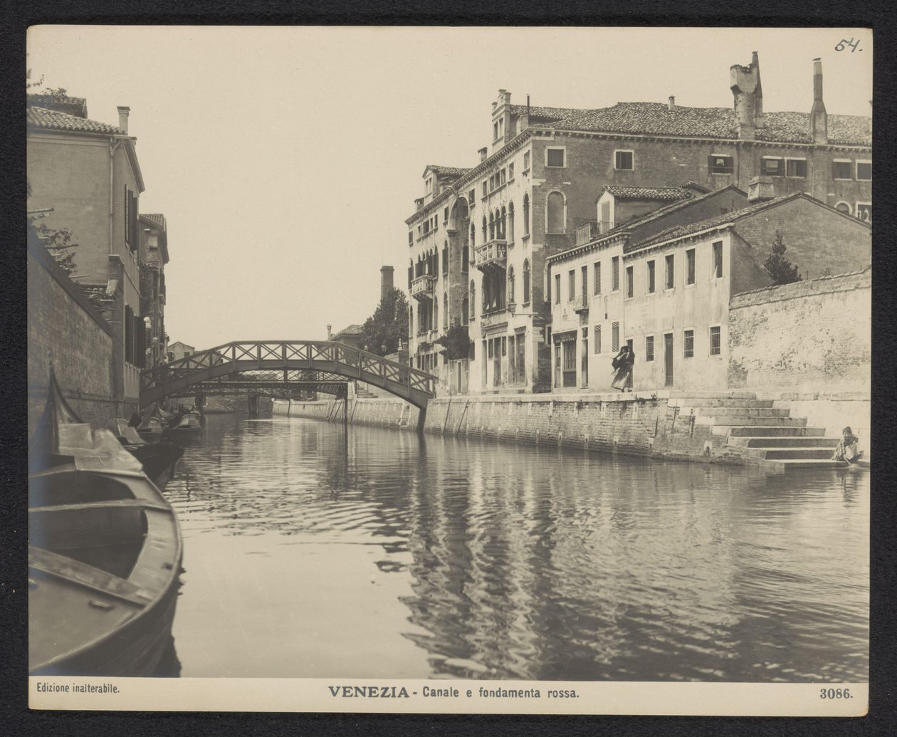 Gezicht op het Fondamenta Rossa te Venetië door Neue Photographische Gesellschaft