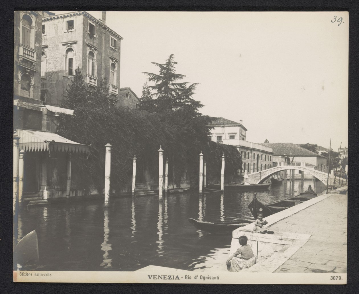 Rio dei Ognissanti te Venetië door Neue Photographische Gesellschaft