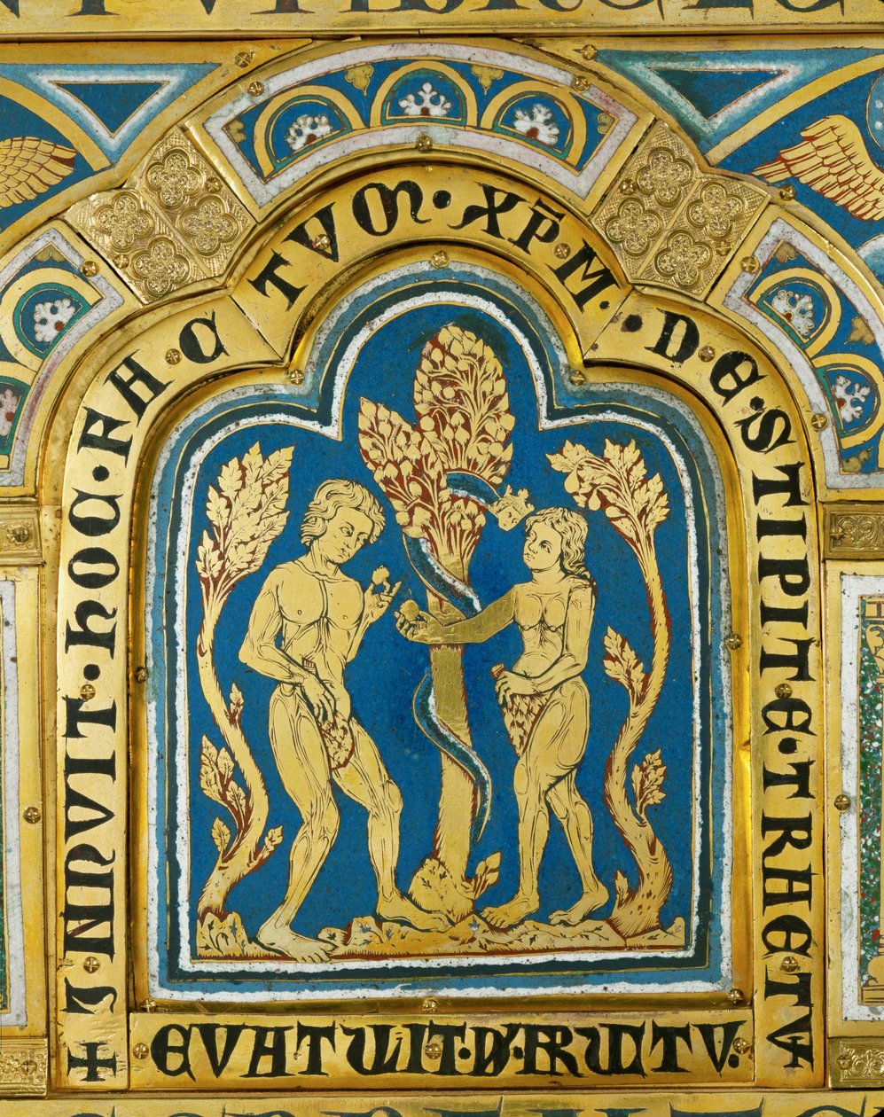 Eva overhandigt Adam de appel ... (email op verguld koper) door Nicholas of Verdun