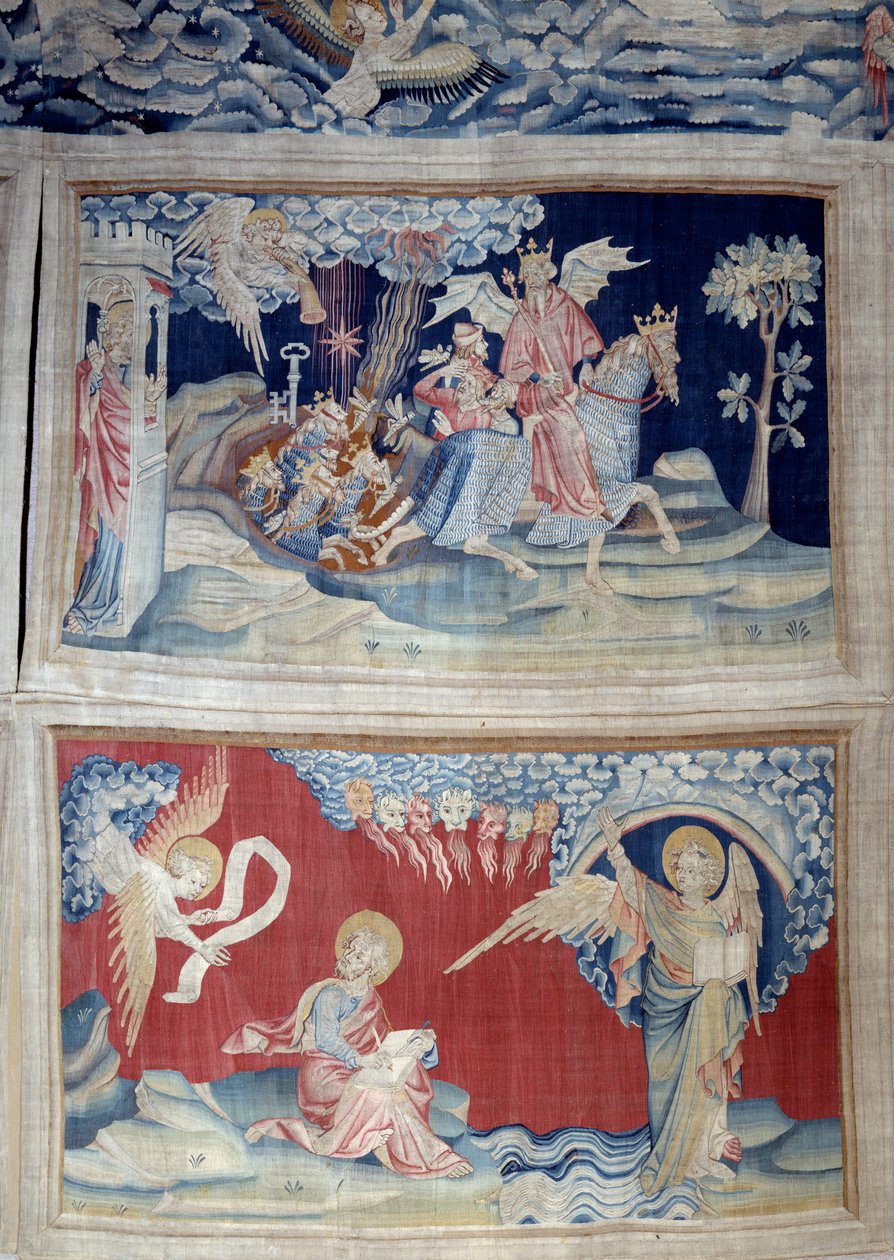 Wandkleed van de Openbaring (1373-1383), nr. 24: de vijfde bazuin: een sleutel bevrijdt de sprinkhanen. Hieronder, nr. 27, de Engel in het boek verschijnt aan Sint Jan die de goddelijke boodschap opschrijft op het geluid van de zeven donderslagen. Wandtapi door Nicolas Bataille