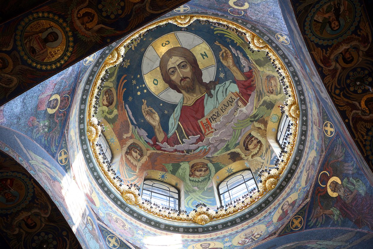 Christus Pantocrator onder de centrale koepel van de Kerk van de Verlosser op het Bloed in St. Petersburg door Nikolai Nikolayevich Harlamov