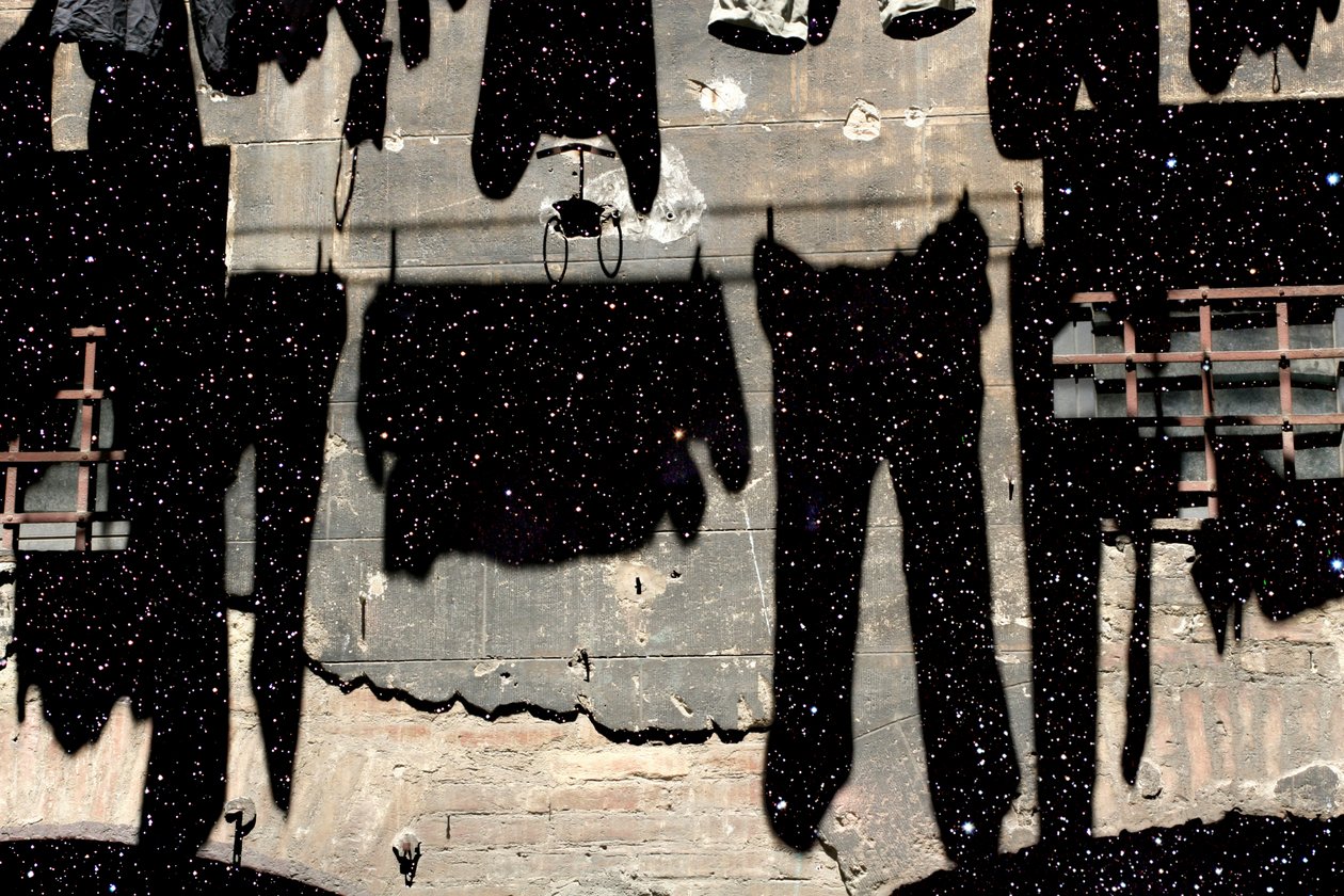 Toscaanse broek, 2005 (Digitale gemengde techniek) door Olivia Gozzano