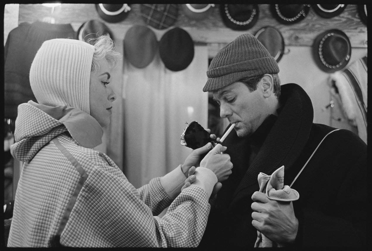 Janet Leigh en Tony Curtis op de Winterspelen, Squaw Valley, Californië door Orlando Suero