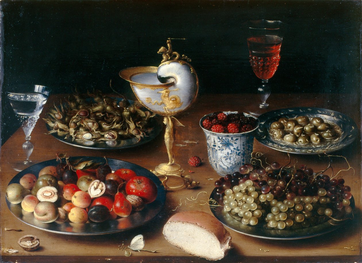 Stilleven met Nautilusbeker, Fruit, Noten en Wijn, c.1610 door Osias the Elder Beert